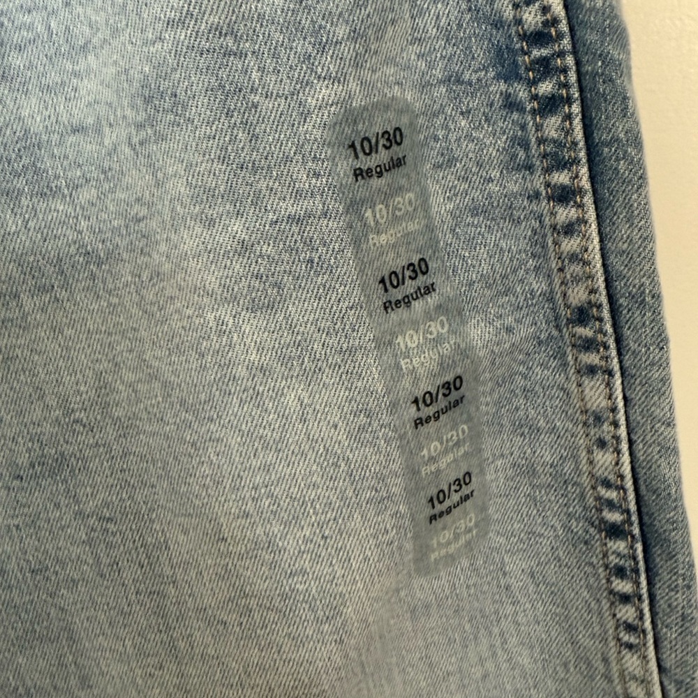 GAP Light Blue Stretchy Straight Leg Jeans NWT Size 10/30 - Picture 5 of 7